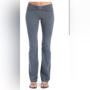 NWT Hard tail Roll Up/Down Butterfly Pant in Onyx grey/ blue